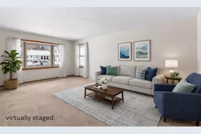 2136  Richmond Ave, Manitowoc, WI 54220 - Photo 3