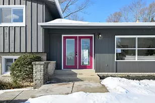 5135 S Menard Dr, New Berlin, WI 53151 - Photo 3