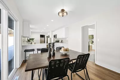 5135 S Menard Dr, New Berlin, WI 53151 - Photo 17