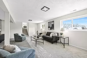 5135 S Menard Dr, New Berlin, WI 53151 - Photo 23