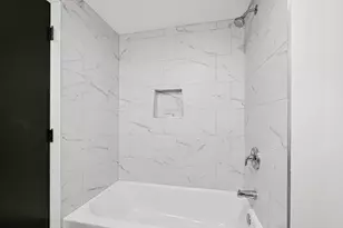 5135 S Menard Dr, New Berlin, WI 53151 - Photo 33