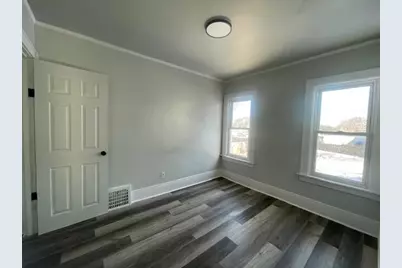 5327 W Wright St, Milwaukee, WI 53210 - Photo 15