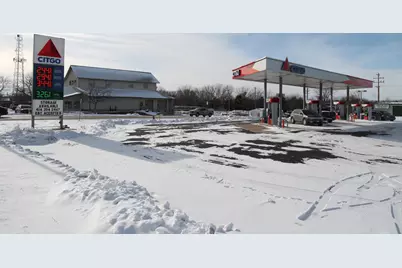 1220  Janesville Ave #400-600, Fort Atkinson, WI 53538 - Photo 5