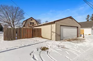 2135 S 14th St, Sheboygan, WI 53081 - Photo 25