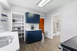 2135 S 14th St, Sheboygan, WI 53081 - Photo 9