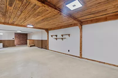 8824 W Dosie Ave, Greenfield, WI 53228 - Photo 27