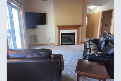 1978  Parknoll Ln, Port Washington, WI 53074 - Photo 3