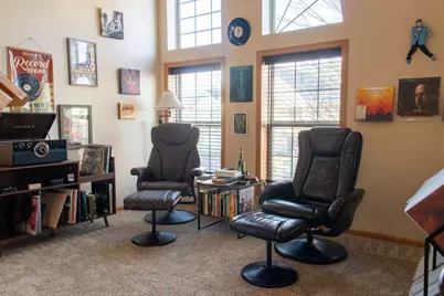 1978  Parknoll Ln, Port Washington, WI 53074 - Photo 5