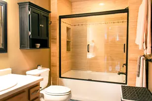 1978 Parknoll Ln, Port Washington, WI 53074 - Photo 9