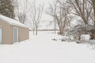 1313 Summerset Dr, Racine, WI 53406 - Photo 15