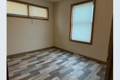 2140 N 27th St, Milwaukee, WI 53208 - Photo 11