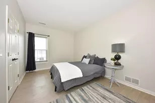 N16W26534 Wild Oats Dr, Pewaukee, WI 53072 - Photo 11