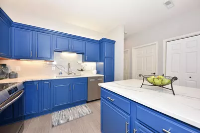 N16W26534  Wild Oats Dr #A, Pewaukee, WI 53072 - Photo 5