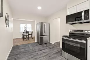 992 Home Ave, Fox Crossing, WI 54952 - Photo 9