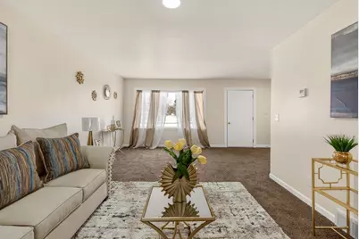 992  Home Ave, Fox Crossing, WI 54952 - Photo 3