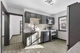 3709 N 2nd Ln, Milwaukee, WI 53212 - Photo 3