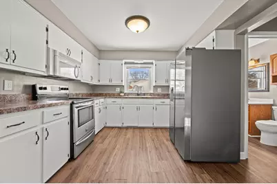 3345 N 88th St, Milwaukee, WI 53222 - Photo 13