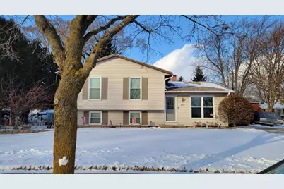 258 W Bridge St, Grafton, WI 53024 - Photo 5