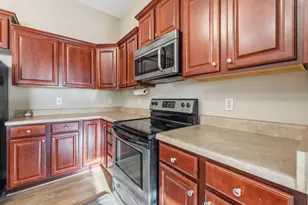 1799 Woodland Way, Slinger, WI 53086 - Photo 13