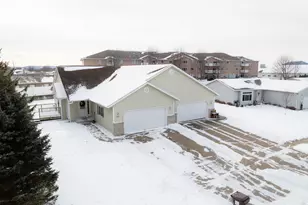 1027 Branding Iron Rd, West Salem, WI 54669 - Photo 1