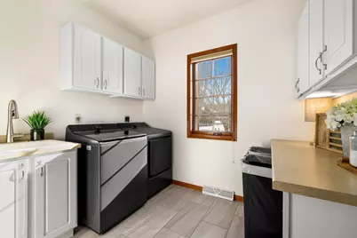 2111  Clearwater Dr, Onalaska, WI 54650 - Photo 23