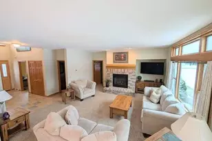 N108W14895 Bel Aire Ln, Germantown, WI 53022 - Photo 11