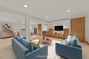 18730 Estate Cir, Brookfield, WI 53045 - Photo 15