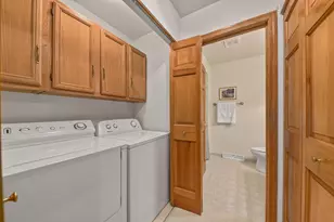 18730 Estate Cir, Brookfield, WI 53045 - Photo 11