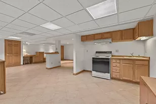 18730 Estate Cir, Brookfield, WI 53045 - Photo 17