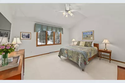 18730  Estate Cir #A, Brookfield, WI 53045 - Photo 7