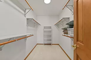 18730 Estate Cir, Brookfield, WI 53045 - Photo 9