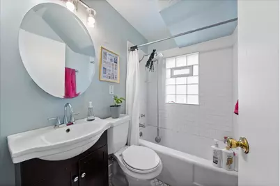 2627 N Murray Ave, Milwaukee, WI 53211 - Photo 9