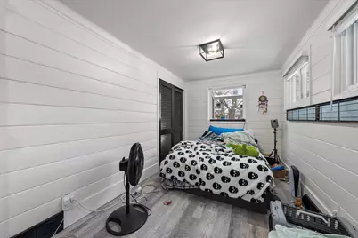 3215 N Bartlett Ave #3215A, Milwaukee, WI 53211 - Photo 7