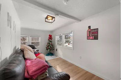 3215 N Bartlett Ave #3215A, Milwaukee, WI 53211 - Photo 15