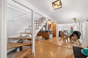 3215 N Bartlett Ave, Milwaukee, WI 53211 - Photo 21