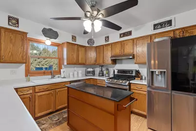 416  Hickory St, Belgium, WI 53004 - Photo 9