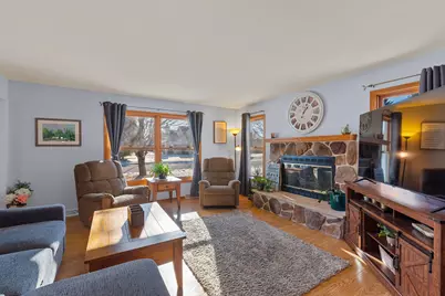 416  Hickory St, Belgium, WI 53004 - Photo 5