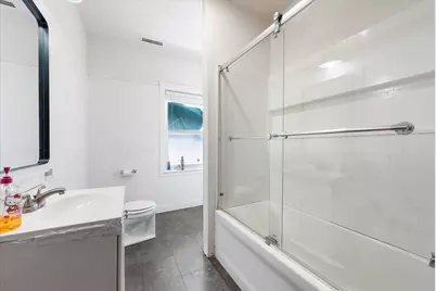 4630 W North Ave, Milwaukee, WI 53208 - Photo 17