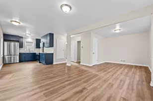 841 N 54th St, Milwaukee, WI 53208 - Photo 9