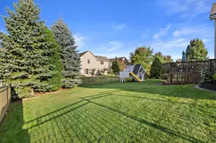 1624 Rolling Green Dr, Racine, WI 53406 - Photo 61