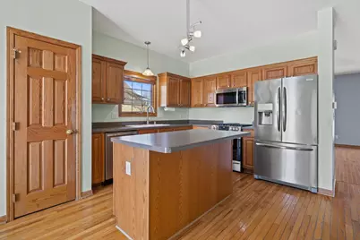 1624  Rolling Green Dr, Racine, WI 53406 - Photo 9