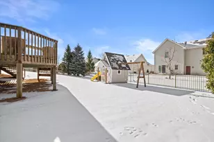 1624 Rolling Green Dr, Racine, WI 53406 - Photo 47