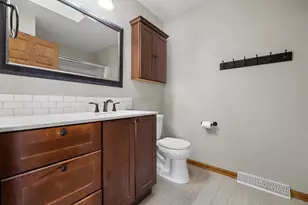 1624 Rolling Green Dr, Racine, WI 53406 - Photo 25