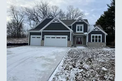 W221N3075  Greenwood Ct, Pewaukee, WI 53186 - Photo 1