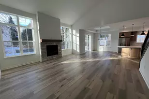 W221N3075 Greenwood Ct, Pewaukee, WI 53186 - Photo 3