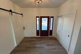 W221N3075 Greenwood Ct, Pewaukee, WI 53186 - Photo 7