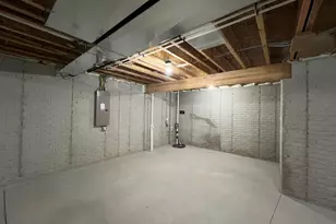 W221N3075 Greenwood Ct, Pewaukee, WI 53186 - Photo 29