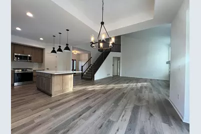 W221N3075  Greenwood Ct, Pewaukee, WI 53186 - Photo 9