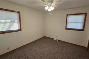 11325 W Center St, Wauwatosa, WI 53222 - Photo 7