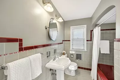 2616 N 85th St, Wauwatosa, WI 53226 - Photo 17